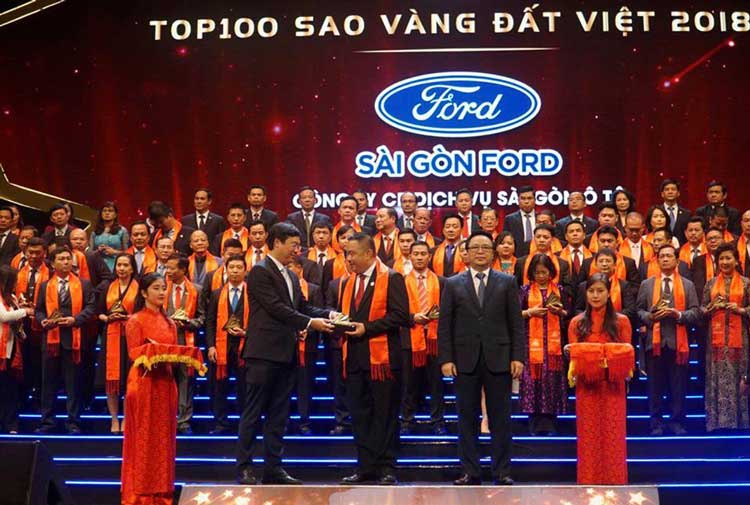 Savico vinh dự đón nhận giải thưởng Top 100 Sao vàng đất việt 2018